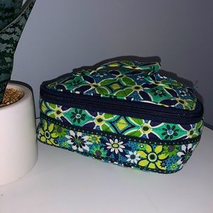 Vera Bradley Jewelry Holder- Daisy Daisy pattern